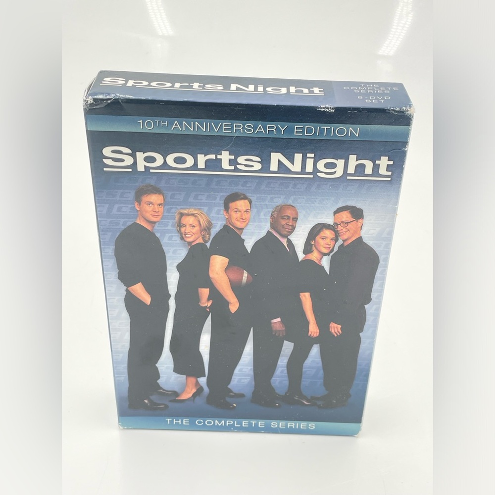 SPORTS NIGHT Complete Series DVD 10th Anniversary Edition Pre-Owned.